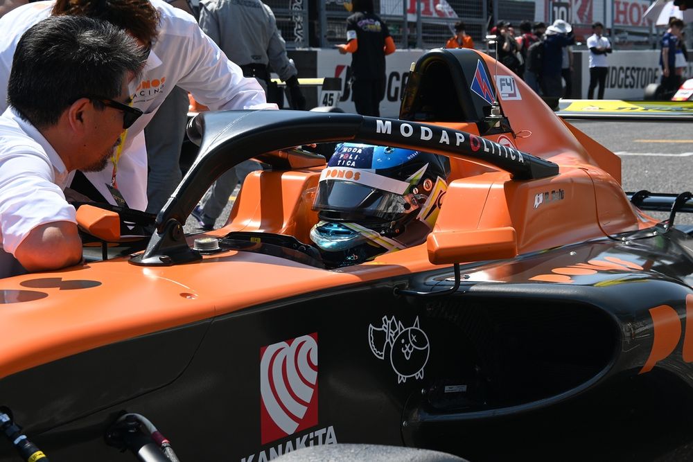 父・琢磨顔負けのアグレッシブさ！ マカオ参戦の佐藤凛太郎から漂う