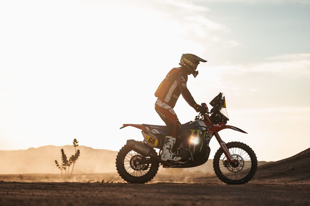 #68 Monster Energy Honda HRC Honda: Tosha Schareina