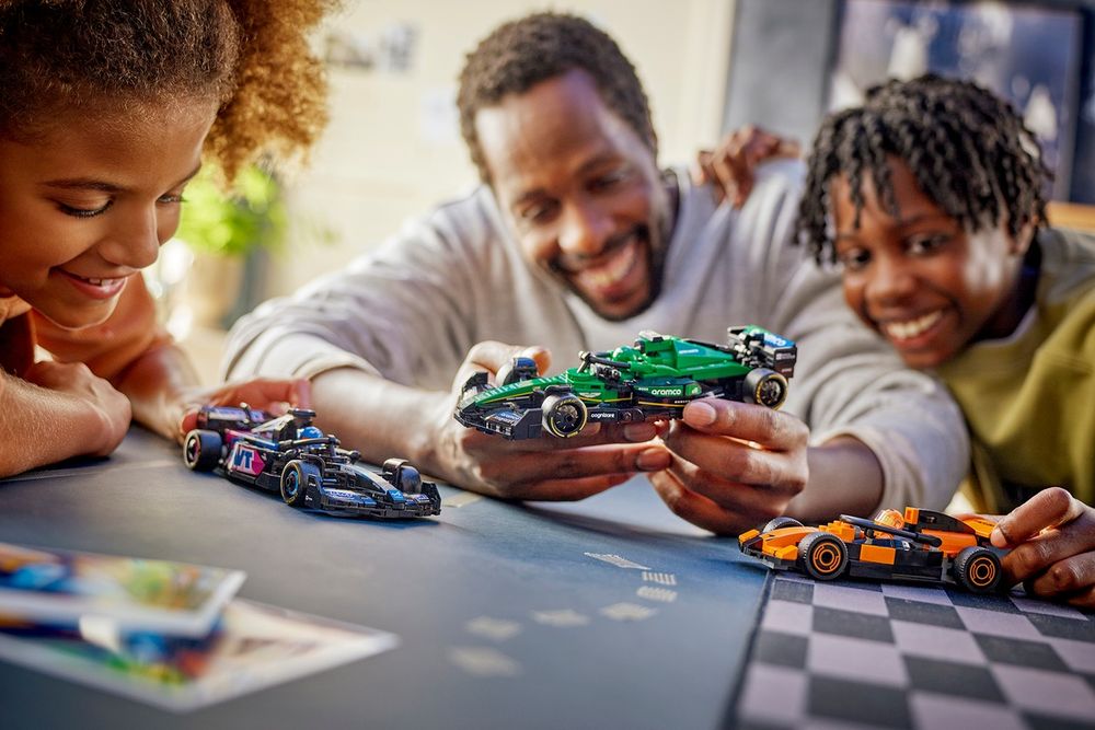 【非売品・未使用】東京2025世界陸上 コラボレーター ウインドブレーカー L レゴ、F1全チームをテーマにした製品を2025年1月1日から販売開始。往年