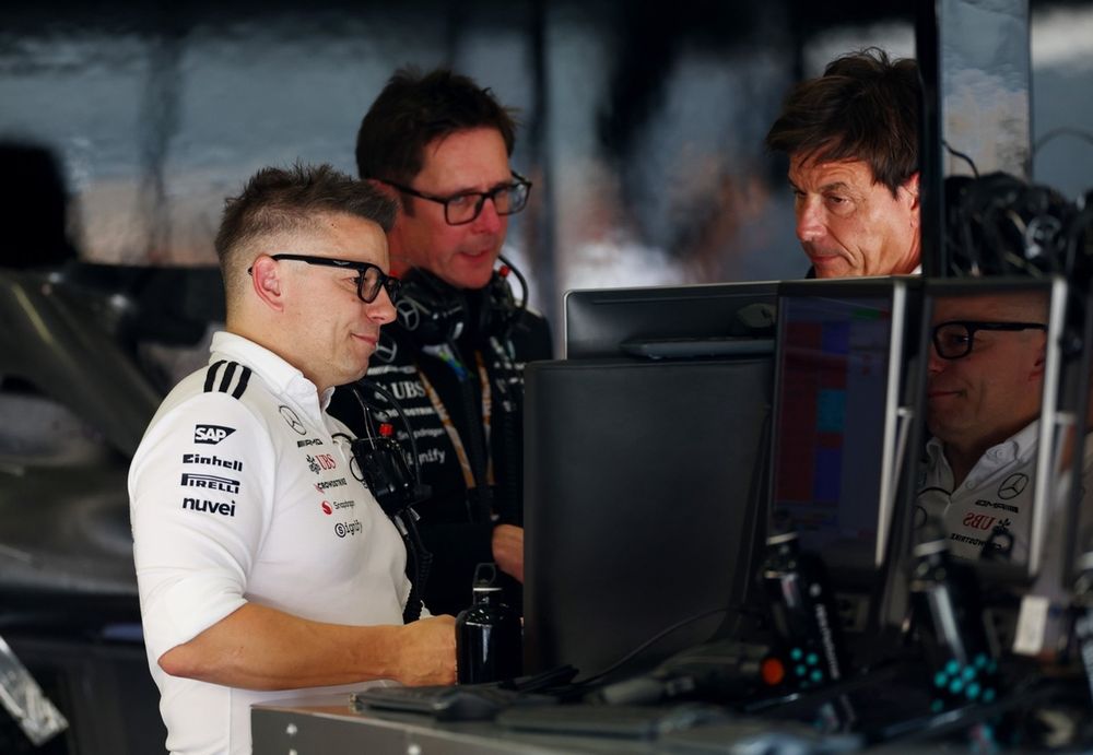 Подводные камни текущей тенденции к задней подвеске F1 Подводные камни текущей тенденции к задней подвеске F1