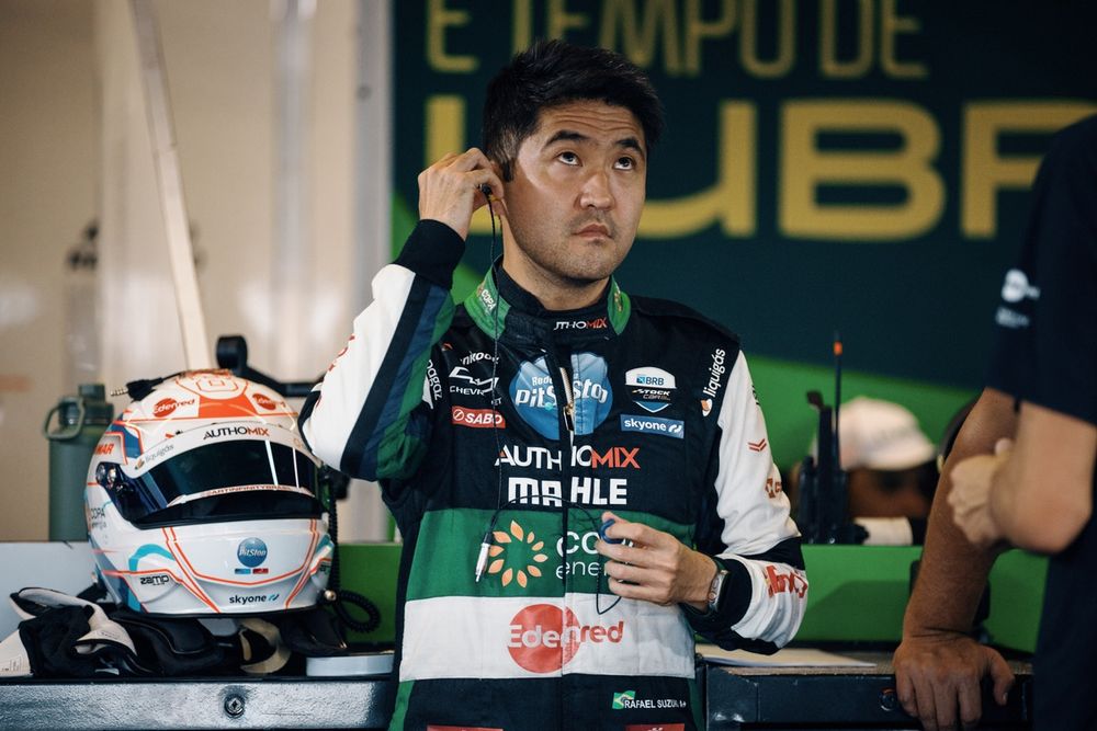 É a primeira vez no ano que o piloto paulistano largada pole position, e a terceira em sua carreira na Stock Car.