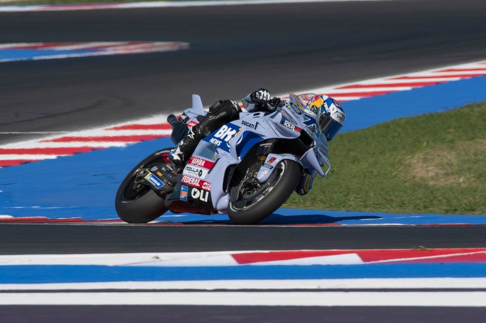 Álex Márquez ziet zijn sterke seizoen beloond worden met een fabrieksmotor in 2026.