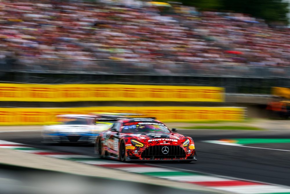 #3 GetSpeed, Mercedes-AMG GT3 EVO: Yannick Mettler, Karol Basz, Anthony Bartone