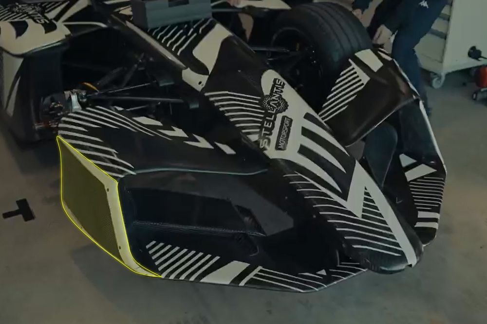 Sul pacchetto a basso carico, la parte esterna dell'ala anteriore è priva di soffiaggio