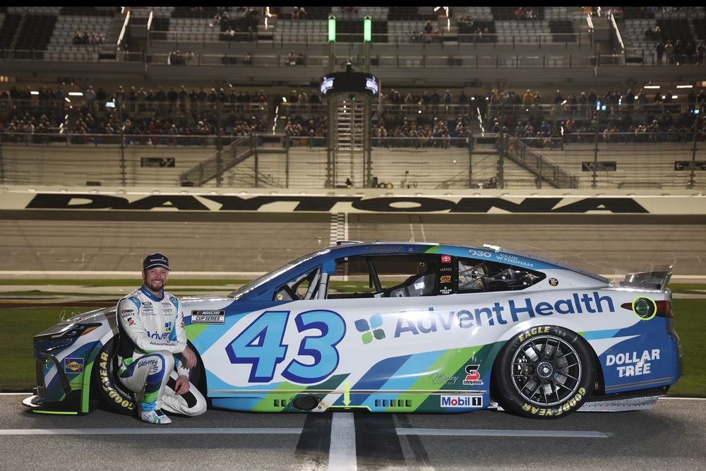 Erik Jones, No. 43 Legacy Motor Club Toyota