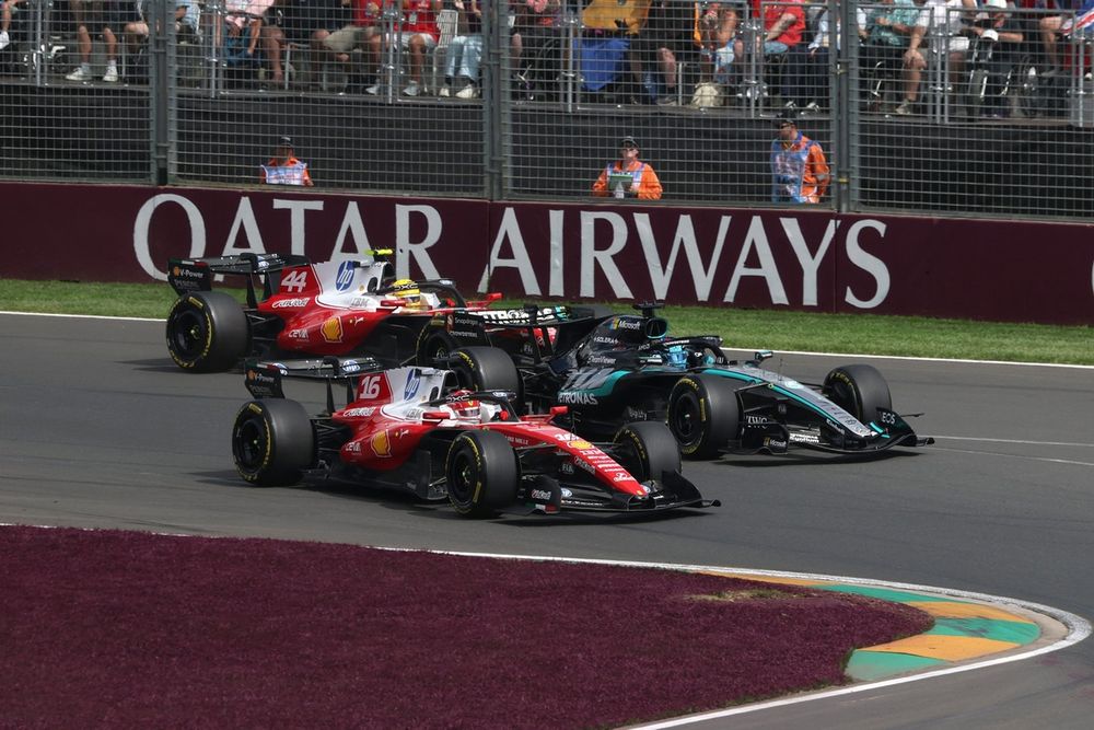 Charles Leclerc, Ferrari, Lewis Hamilton, Ferrari, George Russell, Mercedes