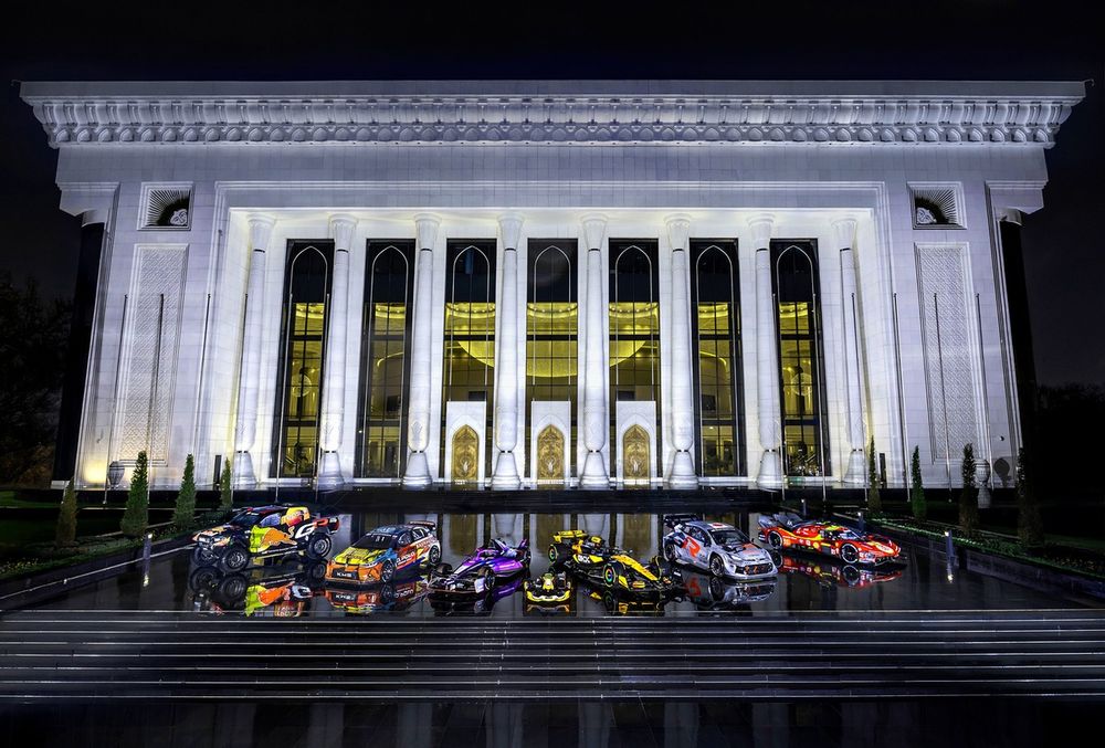 La traditionnelle photo des véhicules sacrés. 