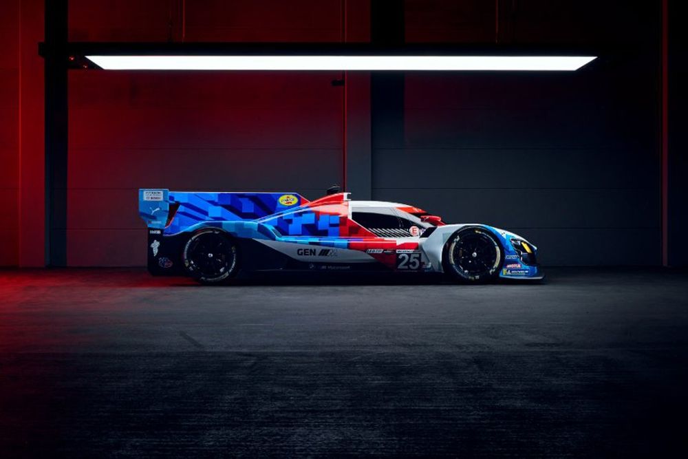 Nuova livrea BMW M Hybrid V8 LMDh EVO