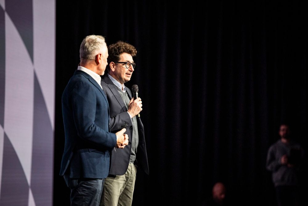 Jonathan Wheatley, director del equipo Audi y Mattia Binotto, director del proyecto Audi F1 