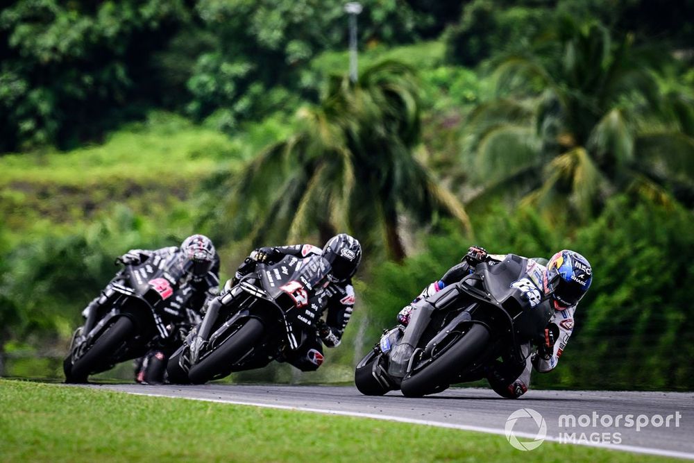 Miguel Oliveira, Trackhouse Racing Team, Maverick Vinales, Aprilia Racing Team, Aleix Espargaro, Aprilia Racing Team