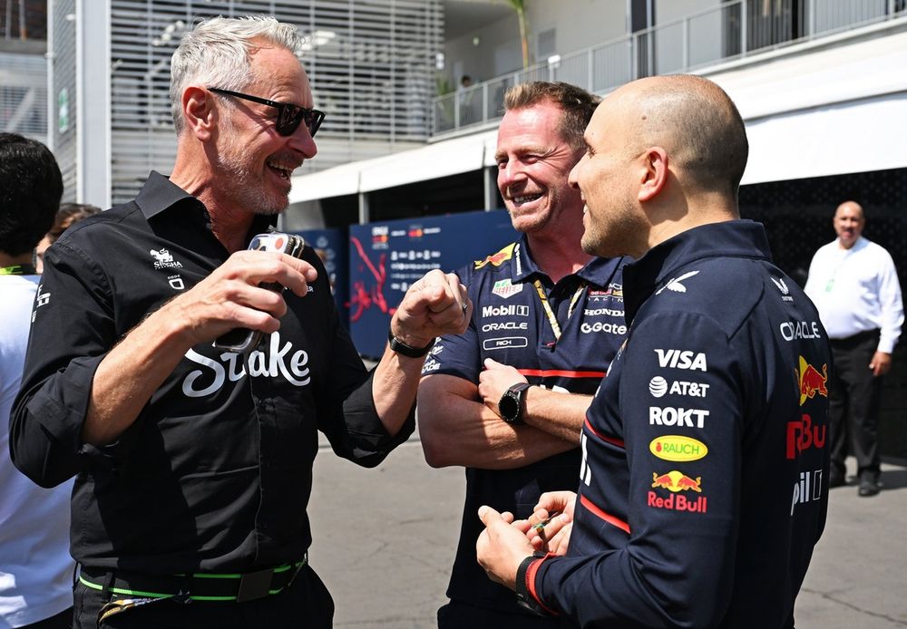 Jonathan Wheatley, Team Principal of Stake F1 Team Kick Sauber and Gianpiero Lambiase, Head of Racing of Oracle Red Bull Racing
