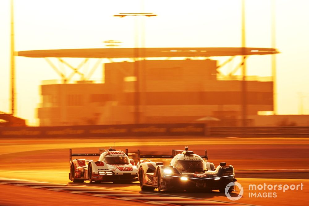 #35 Alpine Endurance Team Alpine A424: Paul-Loup Chatin, Ferdinand Habsburg, Charles Milesi, #6 Porsche Penske Motorsport Porsche 963: Kévin Estre, Laurens Vanthoor, Matt Campbell