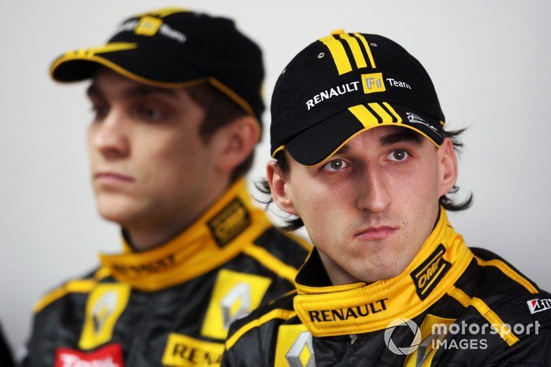 Robert Kubica,  Renault y Vitaly Petrov, Renault 
 F1 Team