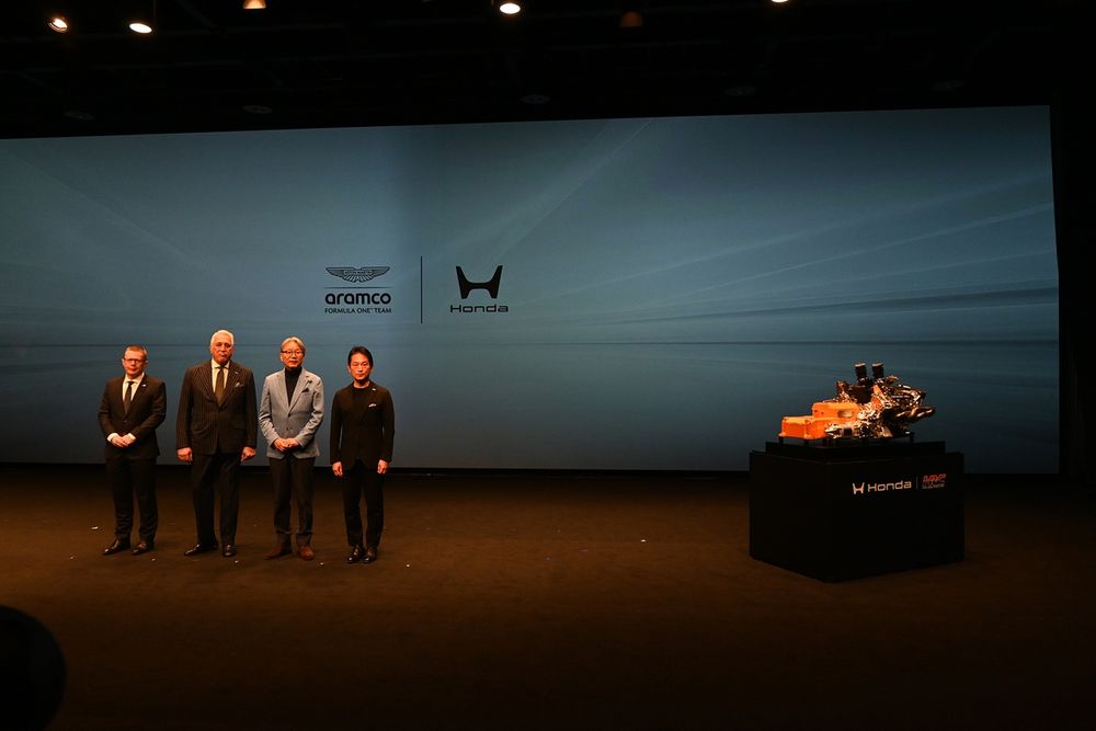 Stefano Domenicali,Lawrence Stroll,Toshihiro Mibe Honda CEO,Koji Watanabe, HRC CEO 
