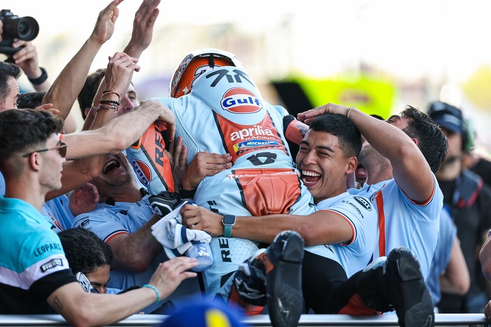 Raúl Fernández, Trackhouse Racing, celebra el podio conquistado en Buriram el pasado domingo