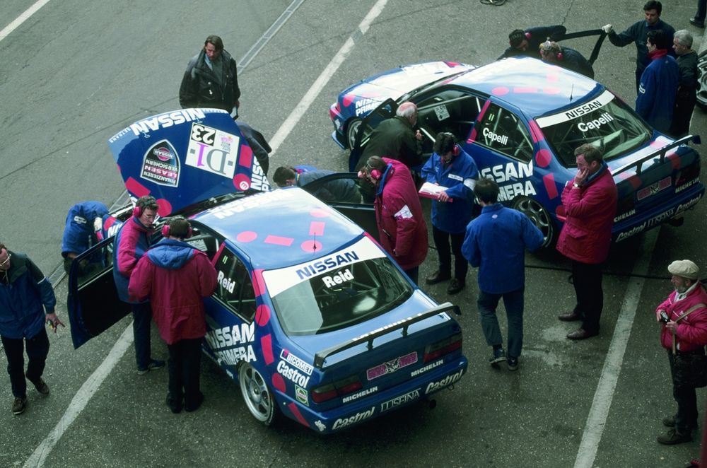Building year in 1996
in German series at BMS Scuderia Italia alongside Ivan Capelli and Sascha Maassen