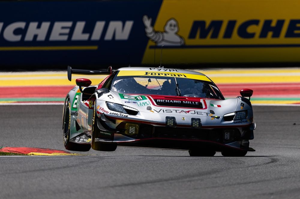 #21 Vista AF Corse Ferrari 296 LMGT3: Francois Heriau, Simon Mann, Alessio Rovera