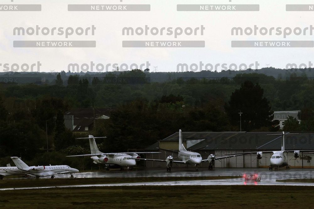 #12 Hertz Team Jota Porsche 963: William Stevens, Norman Nato, Callum Ilott, shakedown at the Le Mans Airport