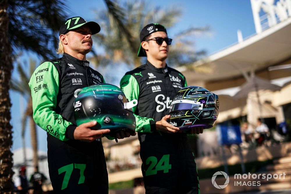 Valtteri Bottas, Stake F1 Team Kick Sauber, Zhou Guanyu, Stake F1 Team Kick Sauber