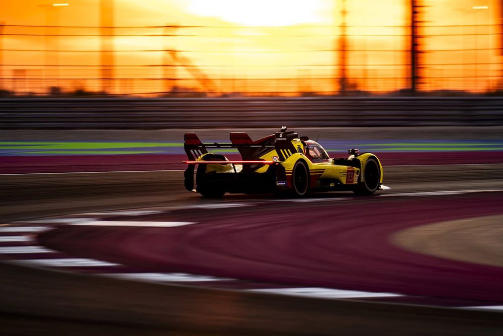 #83 AF Corse Ferrari 499P: Robert Kubica, Robert Szwarcman, Yifei Ye