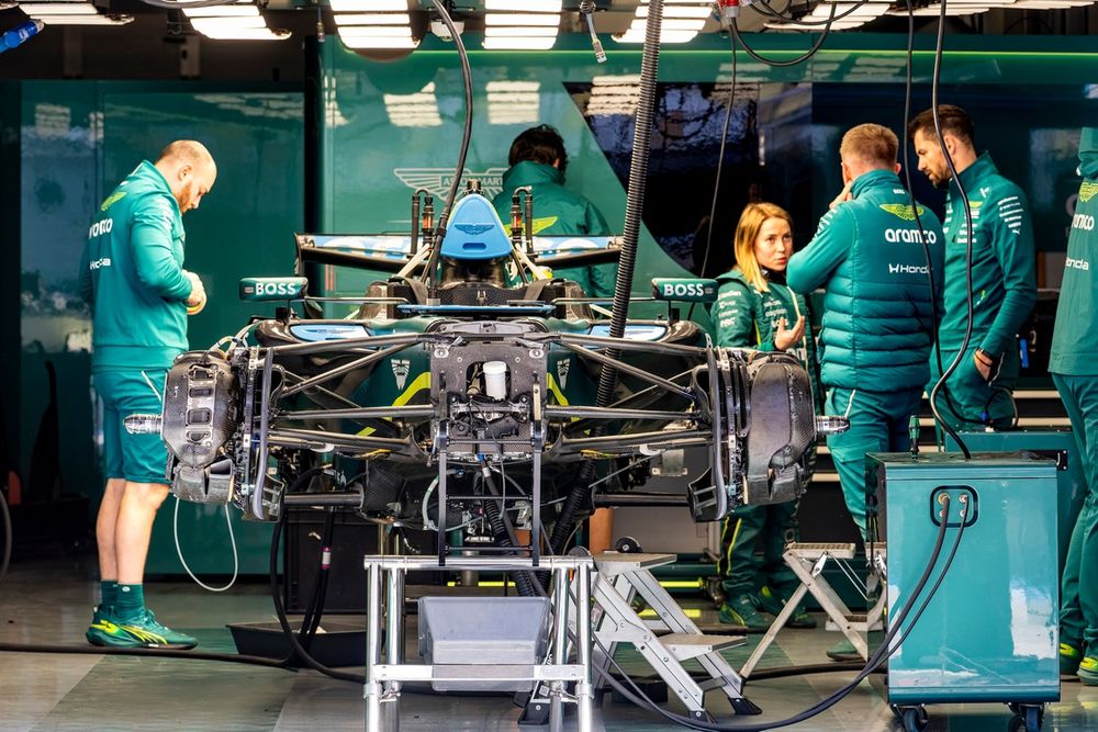 El coche de Fernando Alonso, Aston Martin Racing