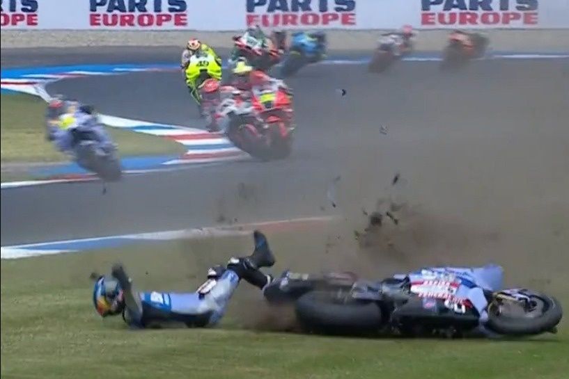 Alex Marquez crash