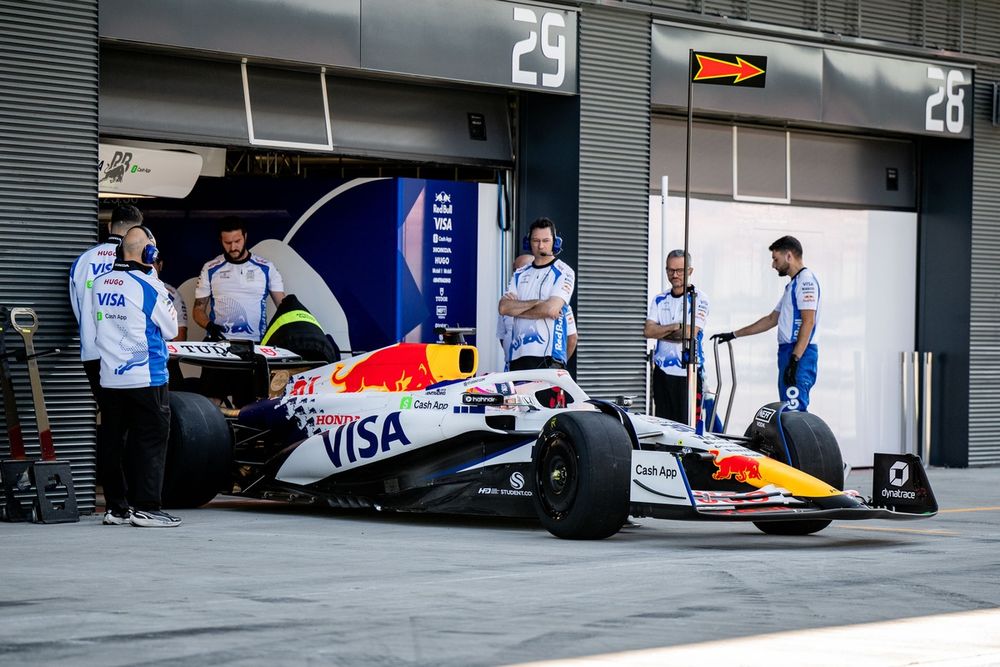 Liam Lawson, Racing Bulls, en el test de Pirelli