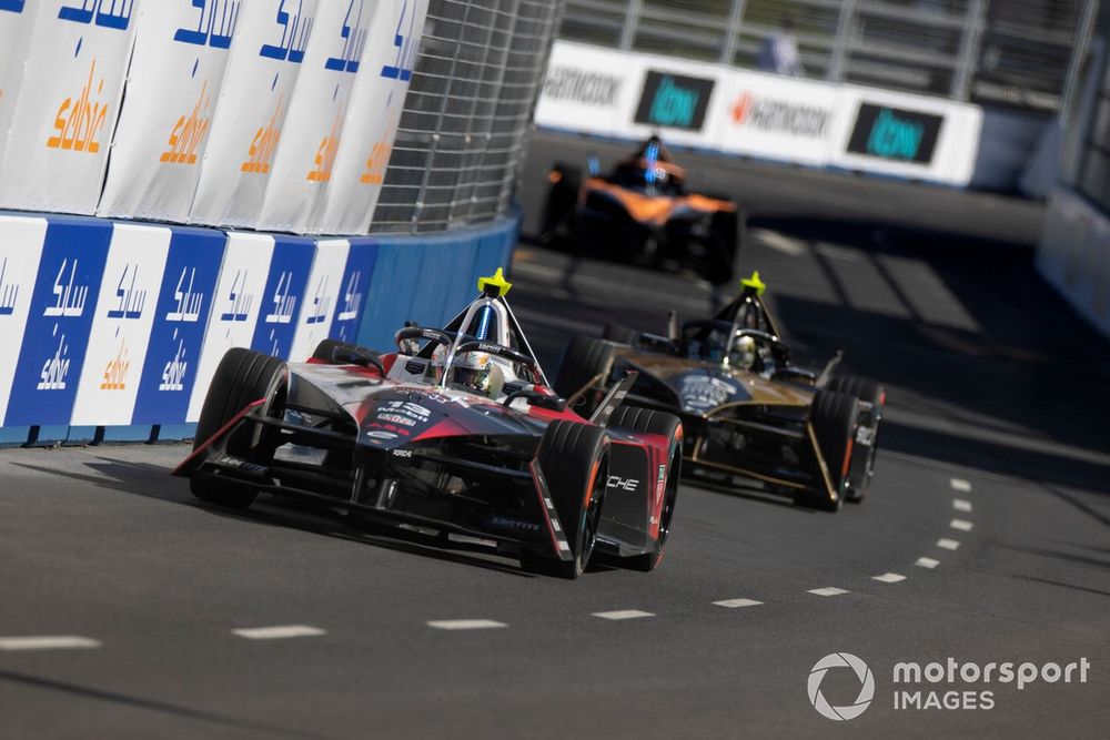 Da Costa won a thriller on a fast and tough track that was only used once