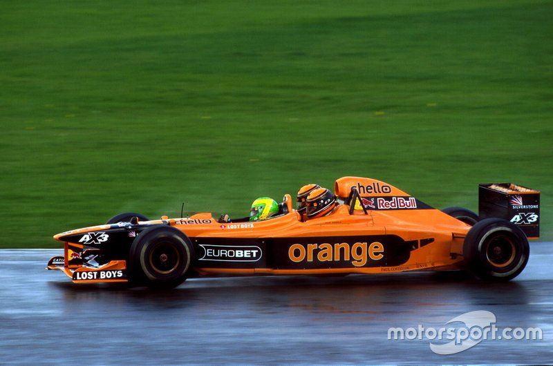 L'Arrows AX3 en piste, en 2001.