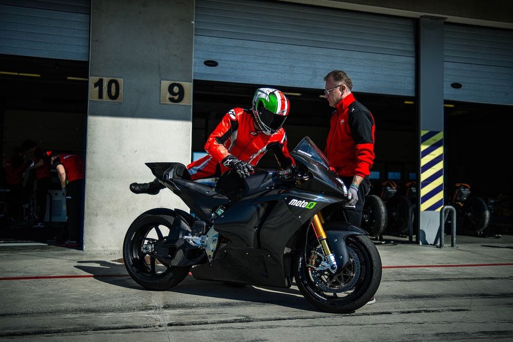Ducati V21L (2025)