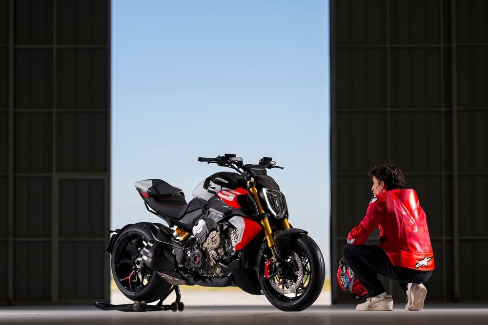 Ducati Diavel V4 RS