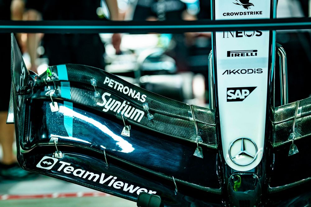 Mercedes F1 W16