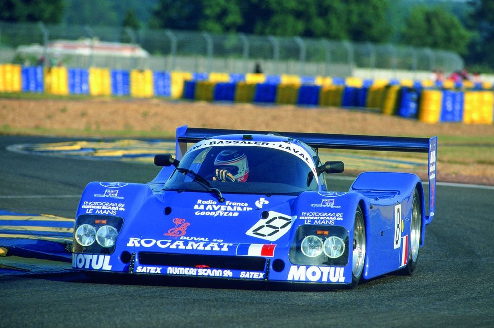 Bourdais Sr made 
nine starts at Le Mans; 
this is 1994 in the Alpa LM