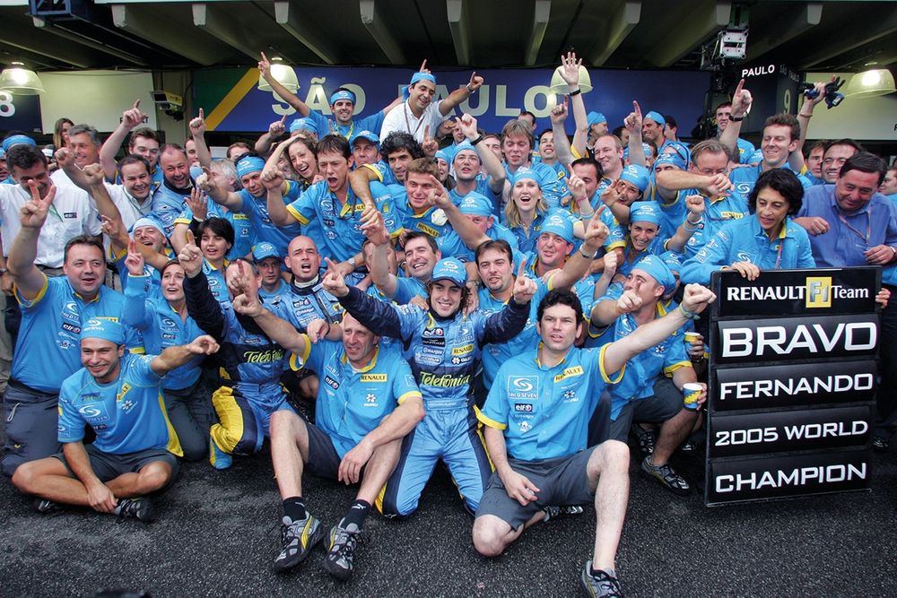 Culmination of rebuilding effort in the early 2000s at ‘Team Enstone’ was drivers’ (and teams’) 
titles for Alonso and Renault 