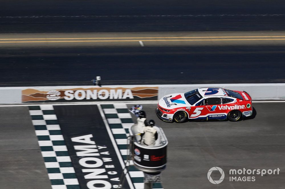 Ganador Kyle Larson, Hendrick Motorsports, Valvoline Chevrolet Camaro