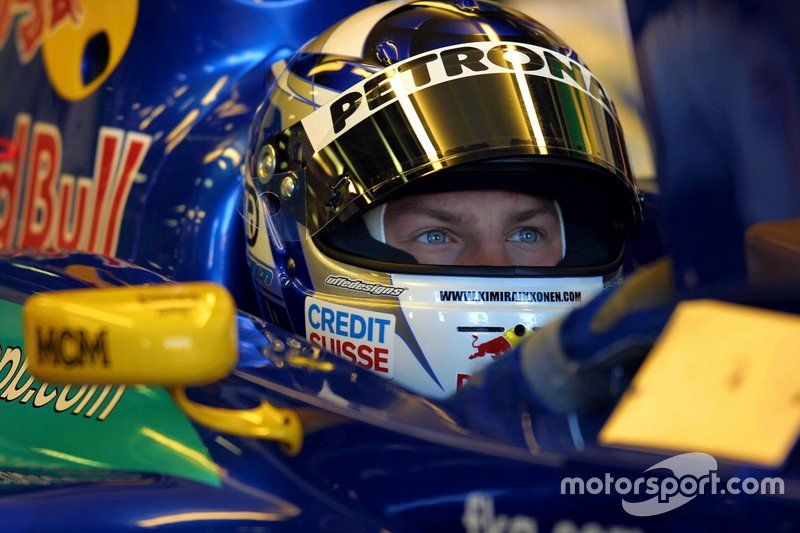 Een piepjonge Kimi Raikkonen bij zijn F1-debuut.