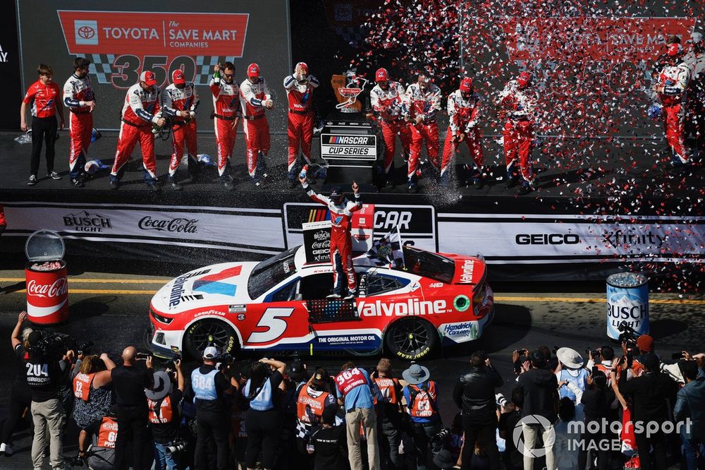 Ganador Kyle Larson, Hendrick Motorsports, Valvoline Chevrolet Camaro