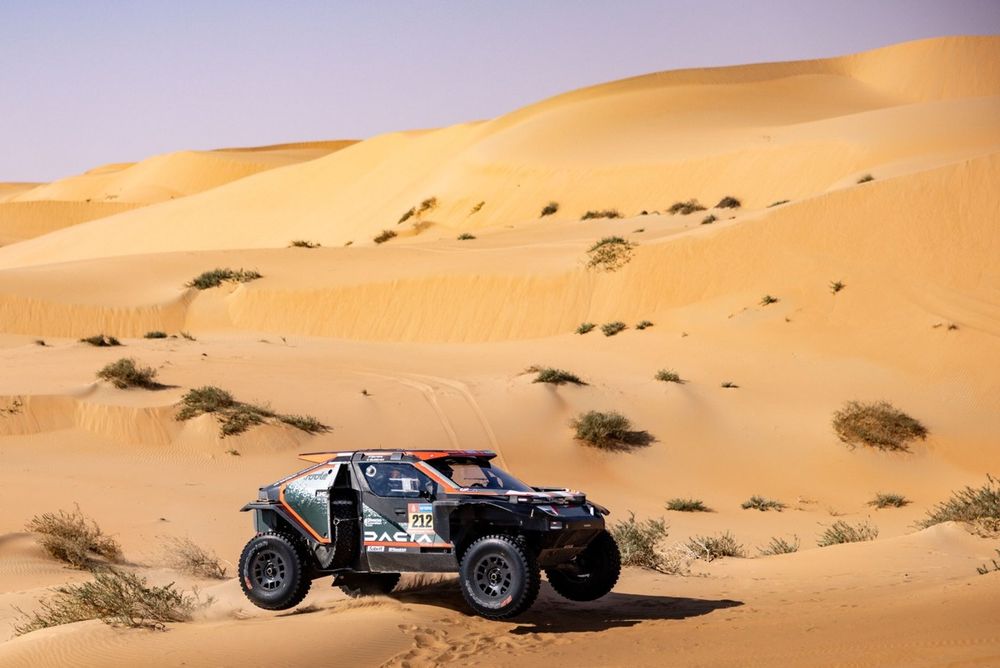 #212 The Dacia Sandriders Dacia: Cristina Gutiérrez, Pablo Moreno