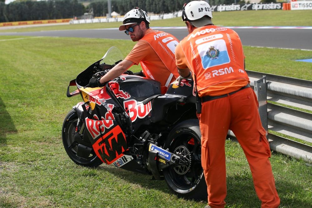 La KTM de Pedro Acosta tras el abandono en Misano