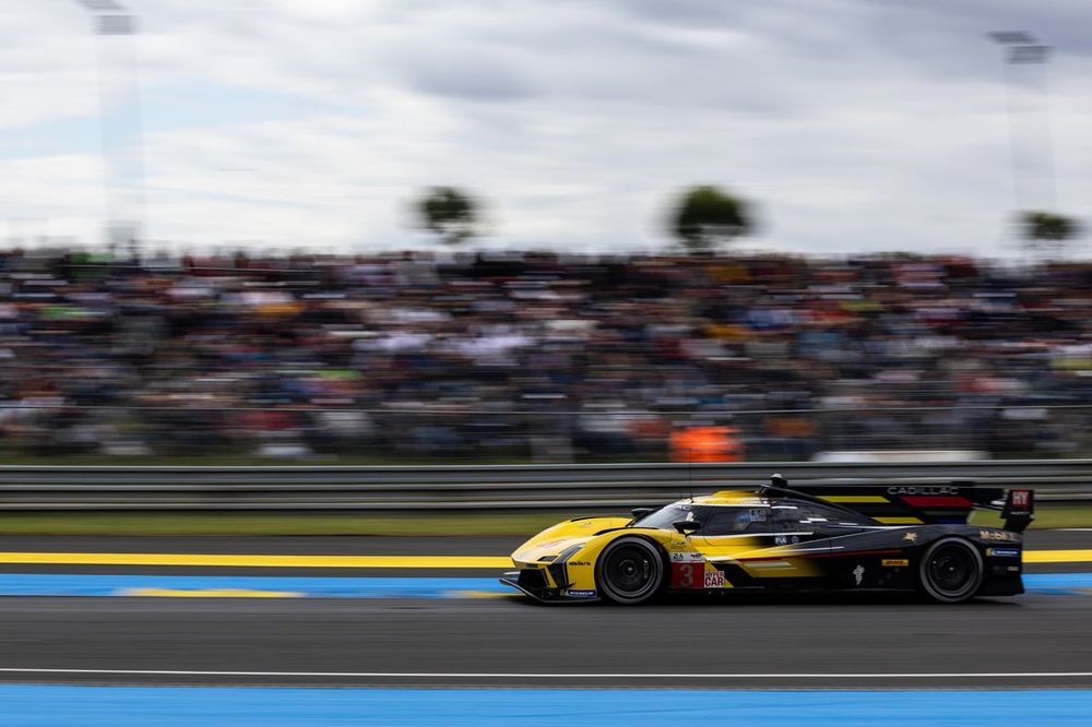  #3 Cadillac Racing Cadillac V-SeriesR: Sebastien Bourdais, Renger Van Der Zande, Scott Dixon