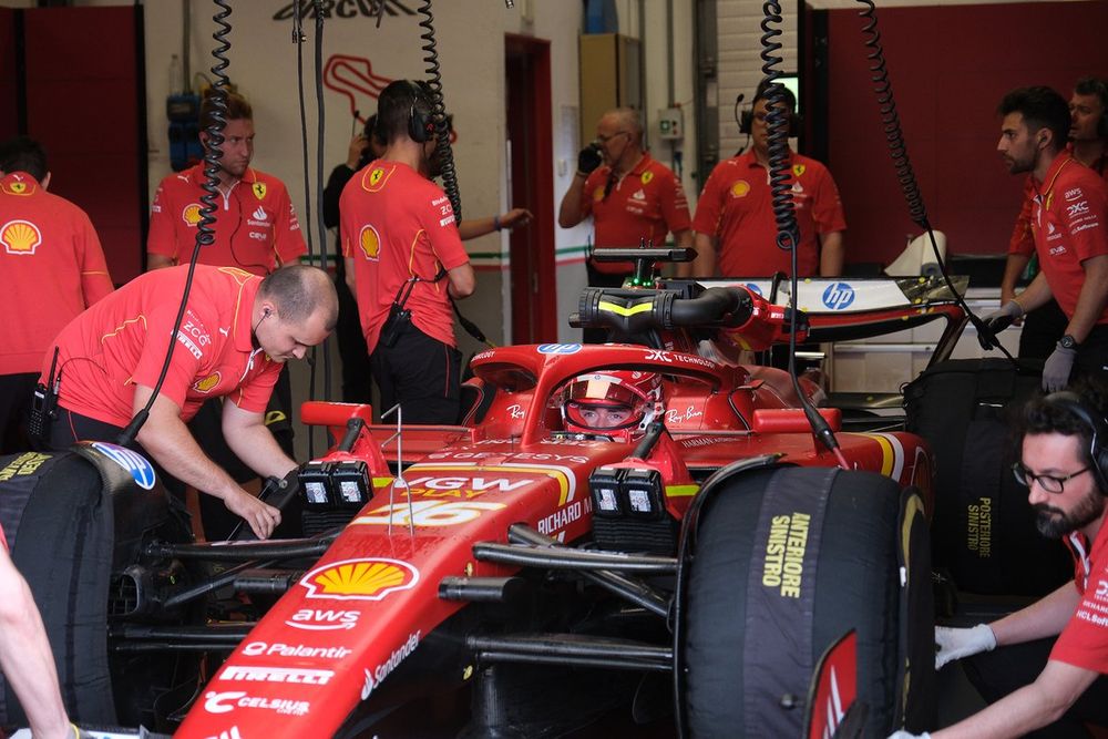 Charles Leclerc, Ferrari SF-24 ieri al Mugello per i test Pirelli