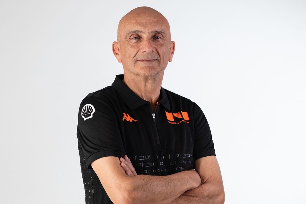 Gabriele Tarquini, Sporting Director Genesis Magma Racing