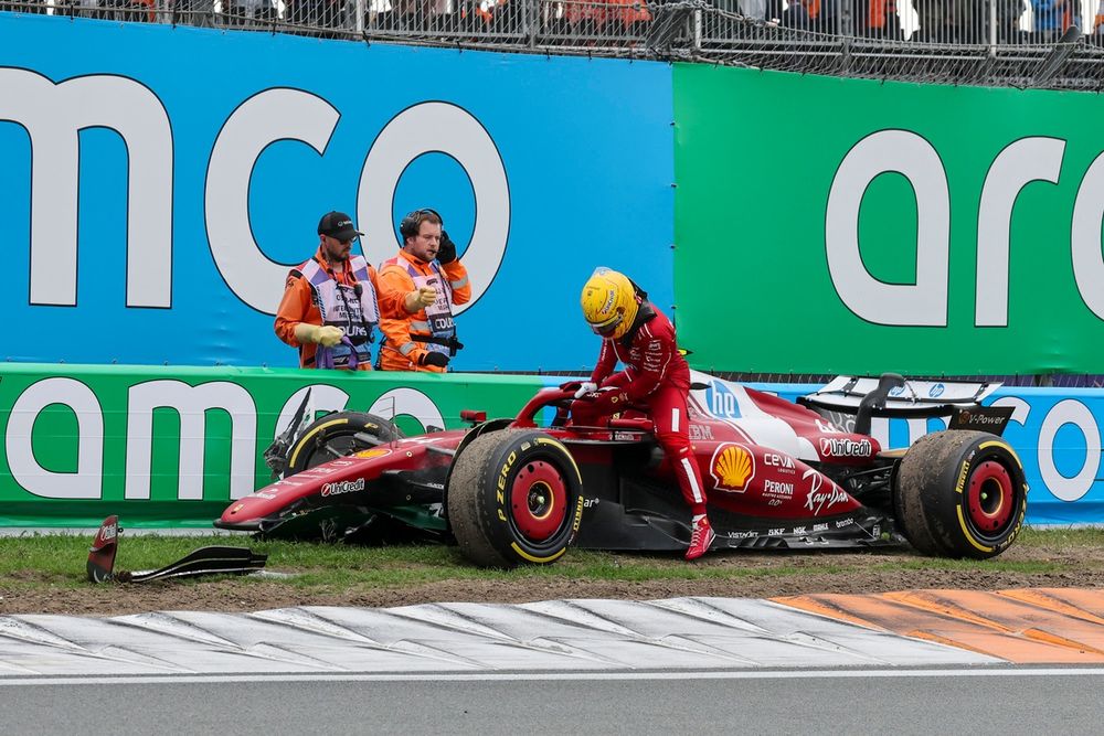 Льюис Гамильтон, Ferrari Crash
