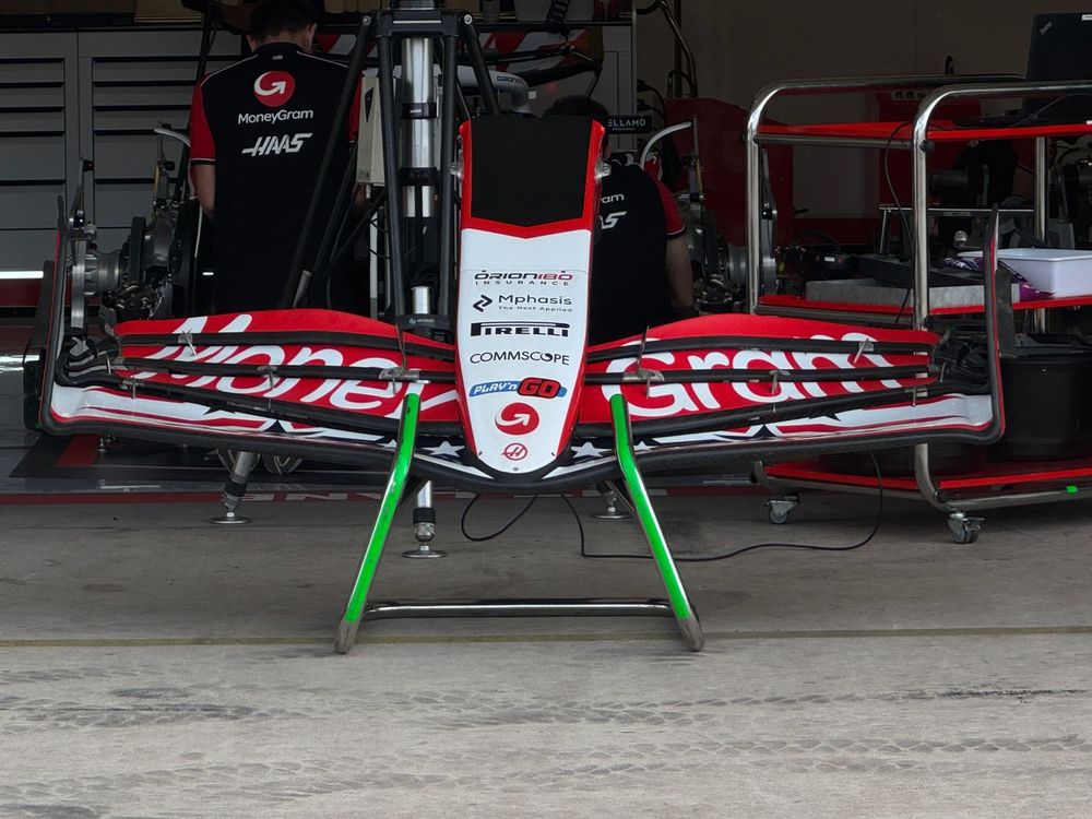 Haas VF-25, dettaglio tecnico dell'ala anteriore