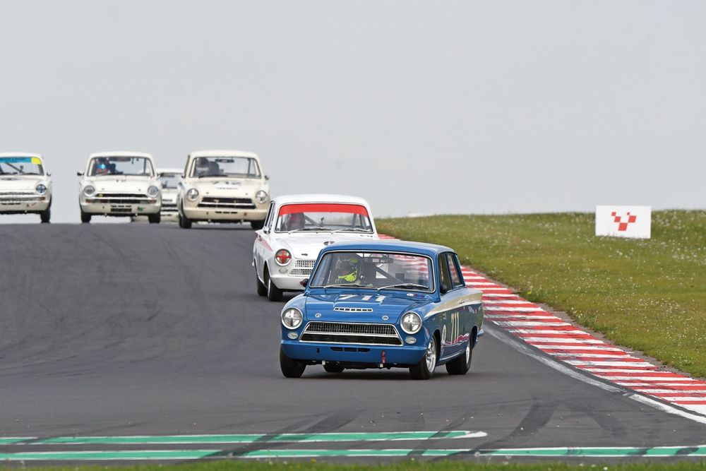 Under 2-Litre Touring Cars is back to having standalone grids again