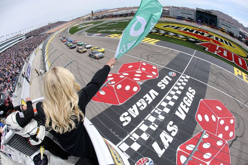 Justin Haley, Spire Motorsports Chevrolet, Joey Logano, Team Penske Ford