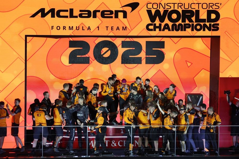 McLaren célèbre sa victoire au championnat constructeurs 2025.