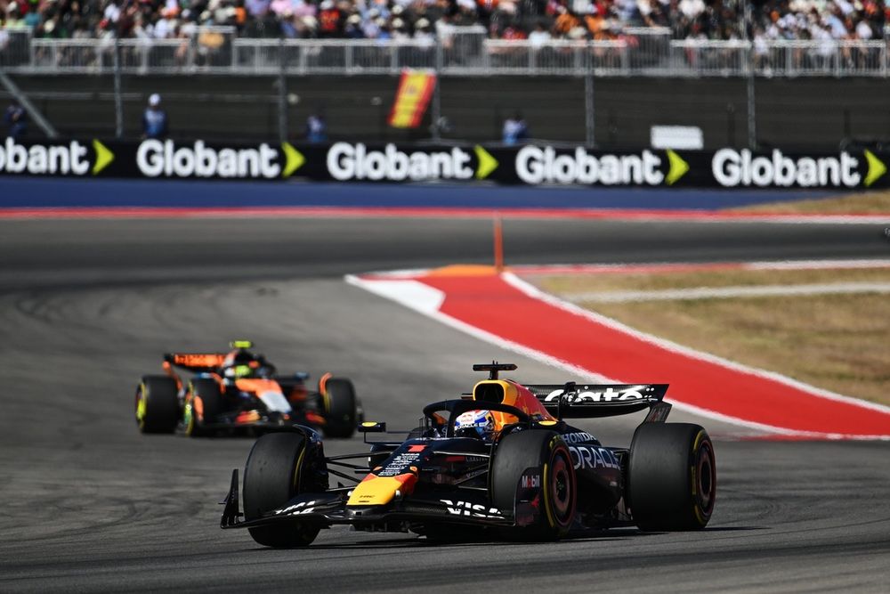 Lando Norris, McLaren, Max Verstappen, Red Bull Racing