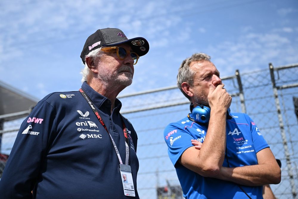 Flavio Briatore y Steve Nielsen, responsables del equipo Alpine de F1.