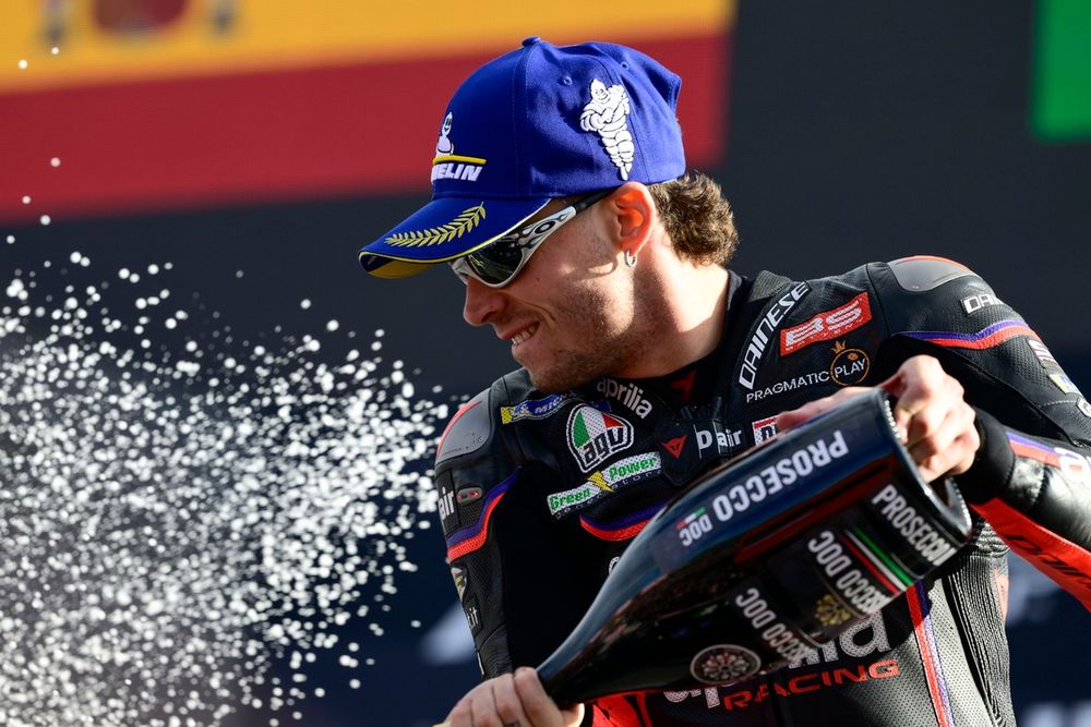 Marco Bezzecchi op het hoogste treetje van het podium: zien we dat vaker in 2026?